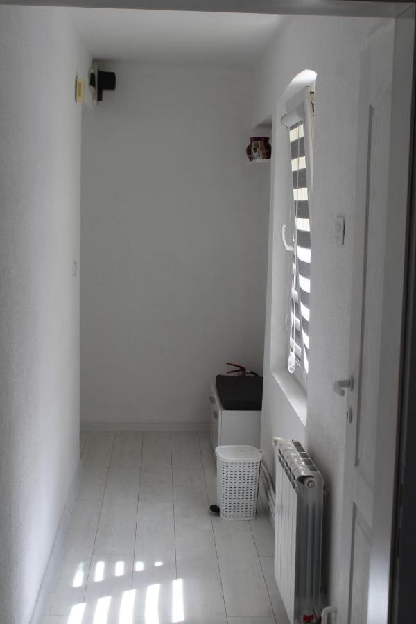 Red Apartment SJJ Extérieur photo